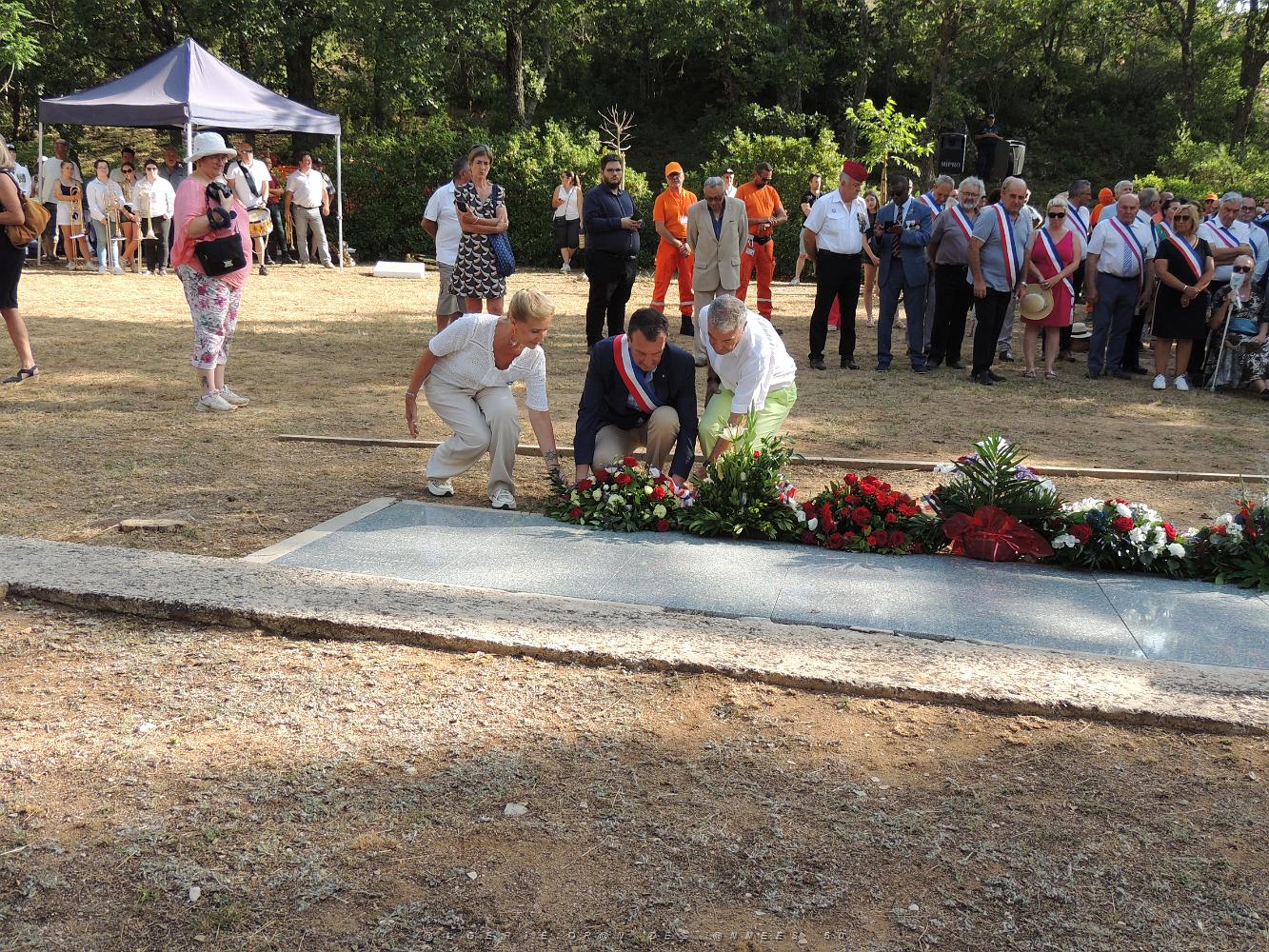 2023 07 18 SIGNES - HOMMAGE AUX 38 RESISTANTS FUSILLES EN 1944 (62).JPG -           